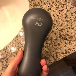 Grey Clarisonic mia